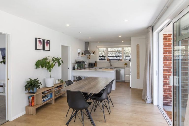 Photo of property in 11 Croziers Road, St Albans, Christchurch, 8052