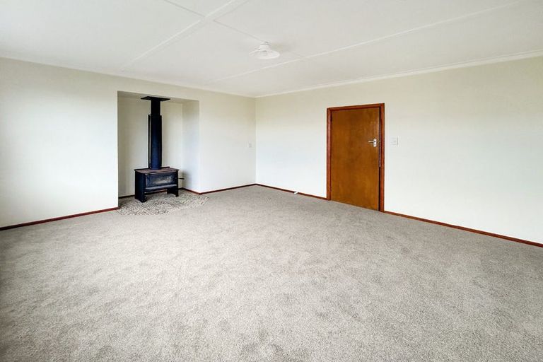 Photo of property in 5 Arawa Place, Castlecliff, Whanganui, 4501