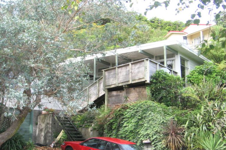 Photo of property in 27 Edgeware Road, Wilton, Wellington, 6012