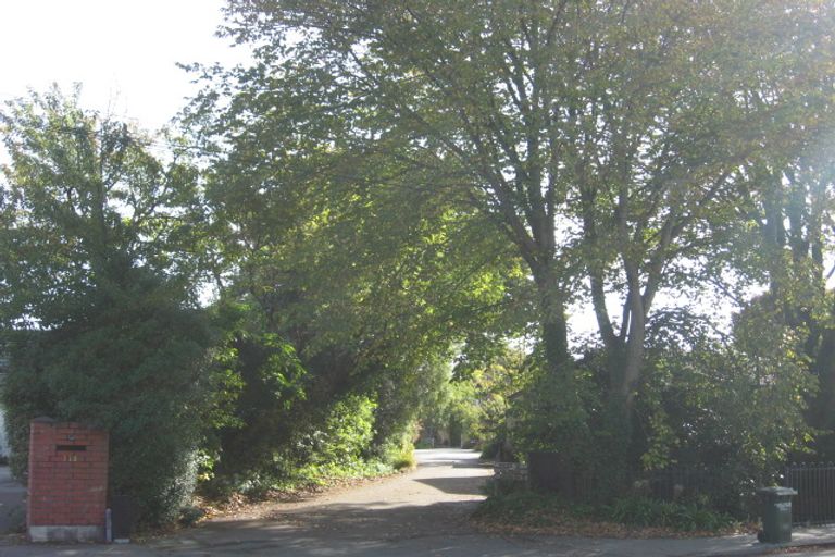 Photo of property in 117d Waimairi Road, Ilam, Christchurch, 8041