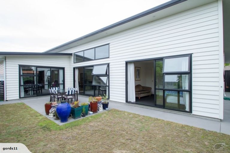 Photo of property in 34 Nautilus Drive, Papamoa Beach, Papamoa, 3118