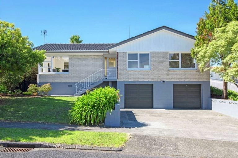 Photo of property in 9 Vanbrugh Place, Bucklands Beach, Auckland, 2014