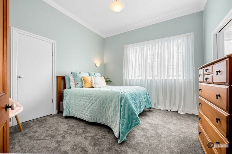 Photo of property in 11 Manchester Street, Petone, Lower Hutt, 5012