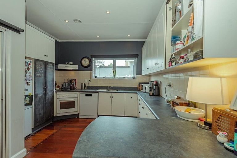 Photo of property in 385 Botanical Road, West End, Palmerston North, 4412