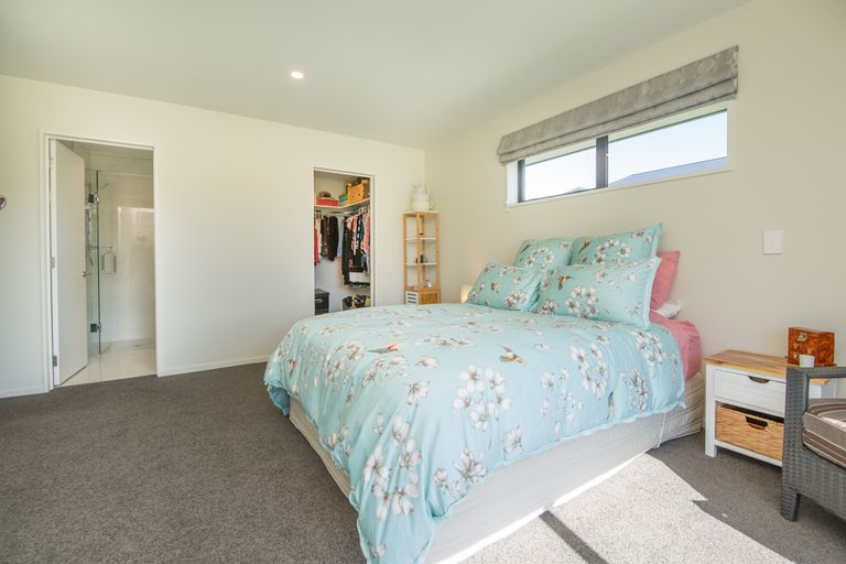 Photo of property in 12b Watkins Drive, Rangiora, 7400