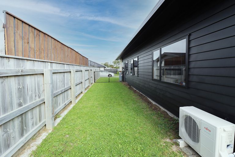 Photo of property in 4 Devon Lane, Carterton, 5713