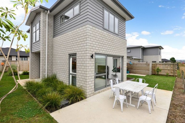 Photo of property in 2/46 North Ridge Drive, Rototuna North, Hamilton, 3281