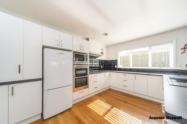 Photo of property in 86 Fitzroy Street, Terrace End, Palmerston North, 4410