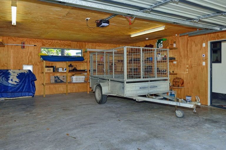 Photo of property in 225 Mahia East Coast Road, Mahia, 4198