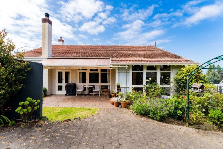 Photo of property in 61 Drivers Road, Maori Hill, Dunedin, 9010