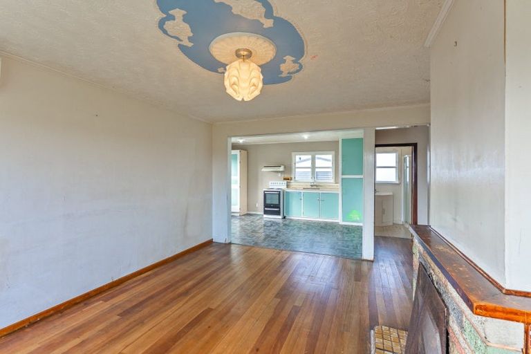 Photo of property in 30 Temuera Street, Otaki, 5512