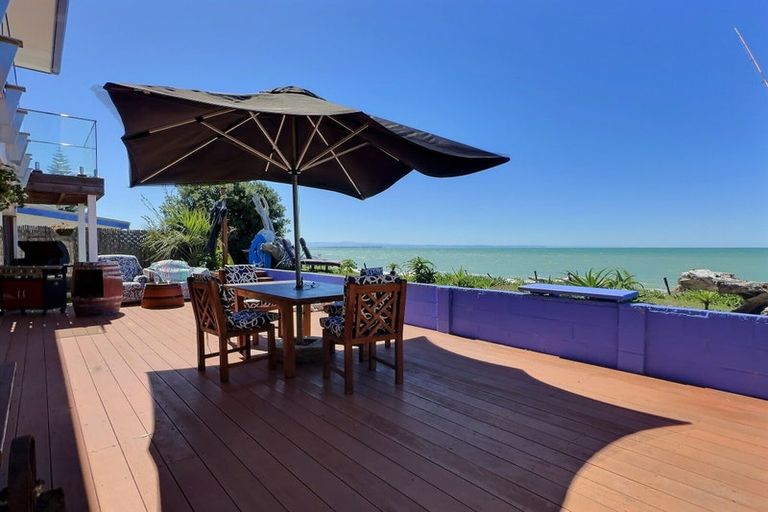 Photo of property in 267 Clifton Road, Te Awanga, 4102