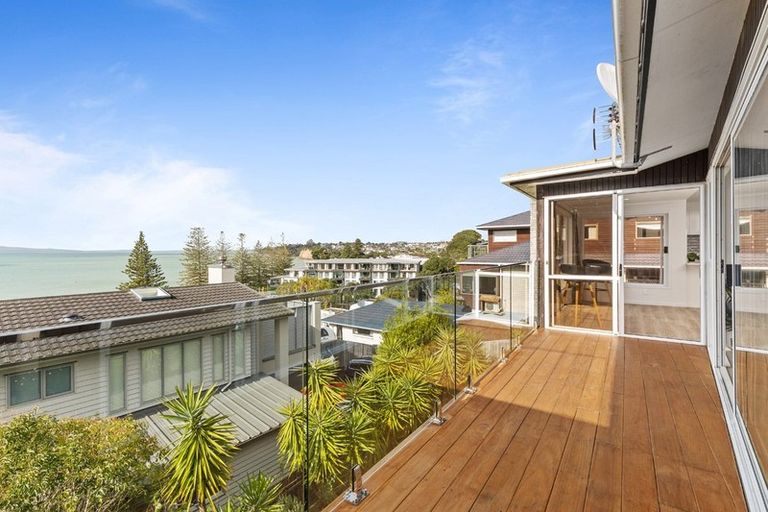 Photo of property in 1/25 Oban Road, Browns Bay, Auckland, 0630