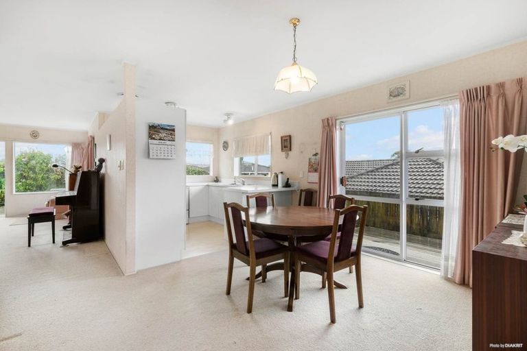 Photo of property in 1/62 Clydesdale Avenue, Somerville, Auckland, 2014