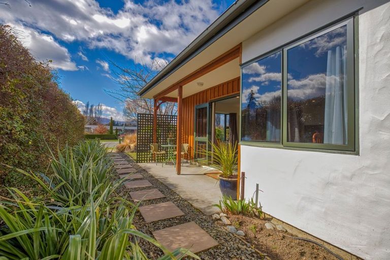 Photo of property in 85 Lagoon Avenue, Albert Town, Wanaka, 9305