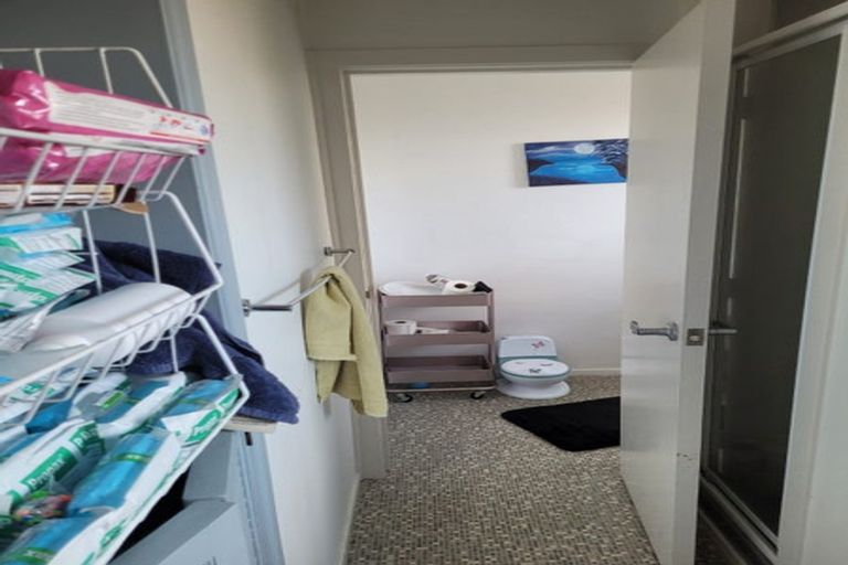 Photo of property in 76 Willerton Avenue, New Lynn, Auckland, 0600