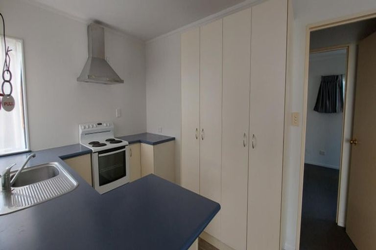 Photo of property in 1/10 Netherlands Avenue, Kelston, Auckland, 0602