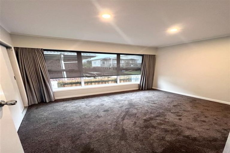Photo of property in 1/117 Golf Road, New Lynn, Auckland, 0600