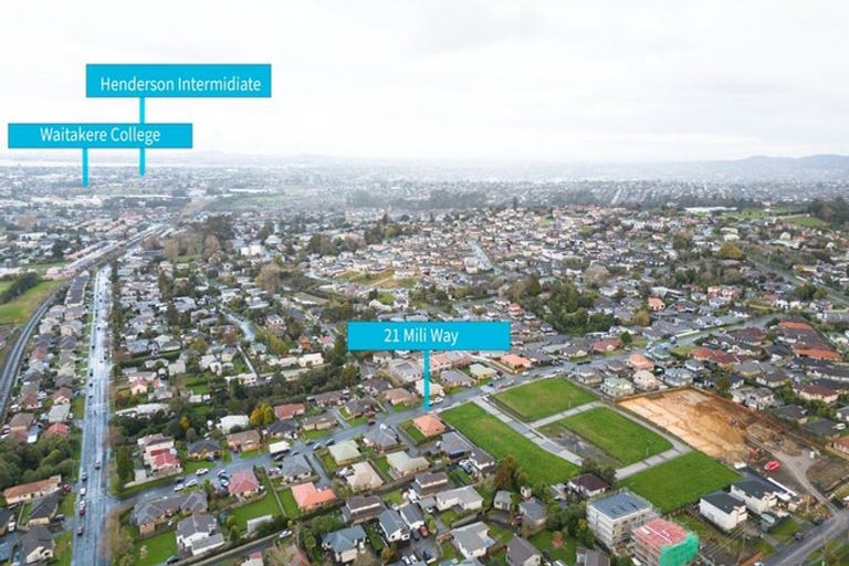 Photo of property in 21 Mili Way, Ranui, Auckland, 0612