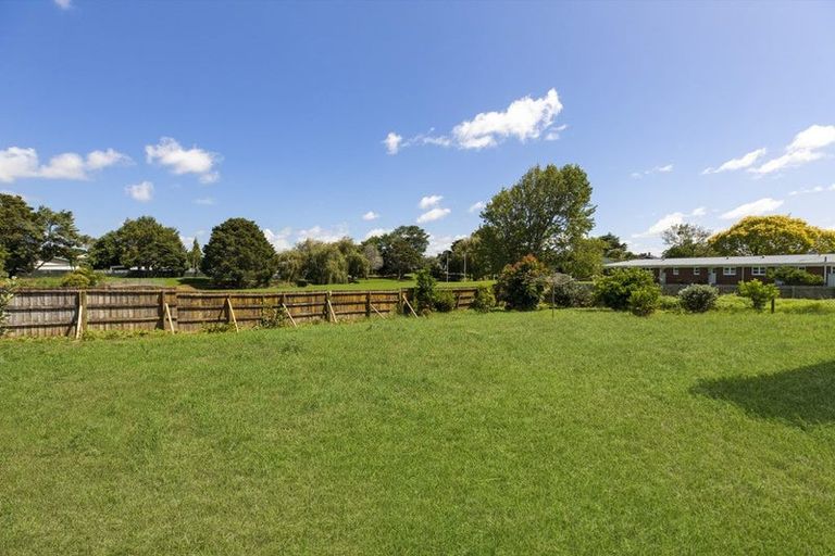 Photo of property in 10 Alamein Place, Pukekohe, 2120