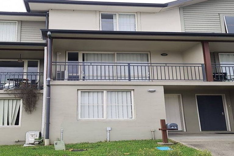 Photo of property in 43 Kirikiri Lane, East Tamaki, Auckland, 2013