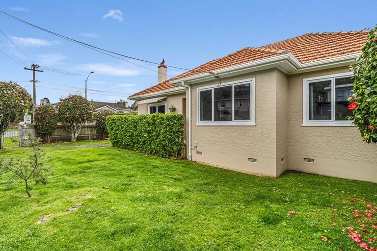 Photo of property in 66 Great North Road, Saint Johns Hill, Whanganui, 4500