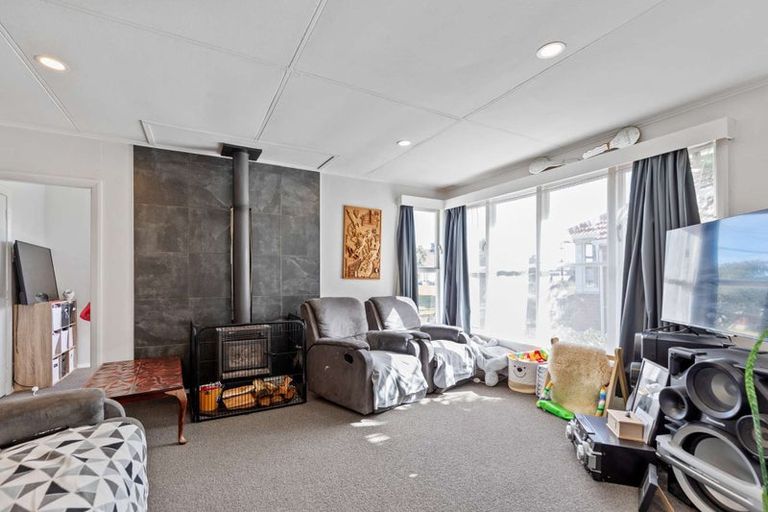 Photo of property in 90 Harper Street, Gonville, Whanganui, 4501