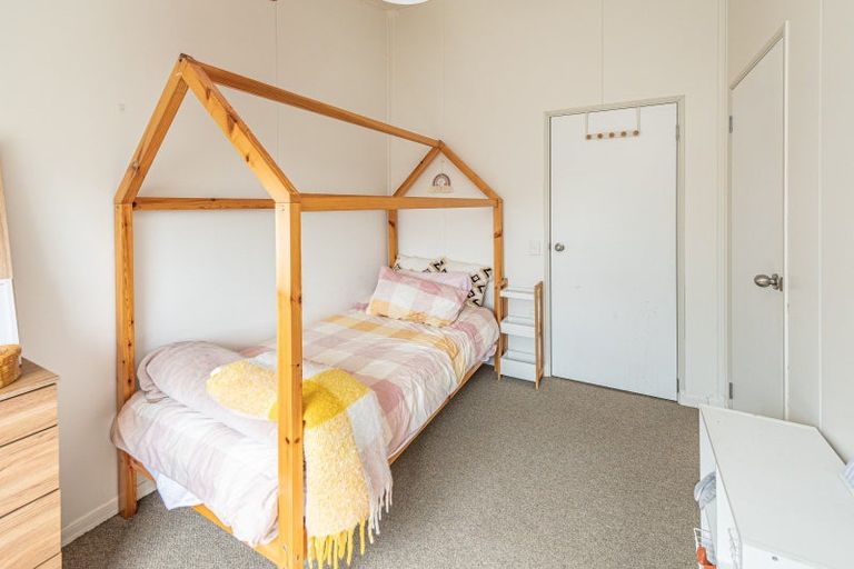 Photo of property in 79a Matai Street, Castlecliff, Wanganui, 4501