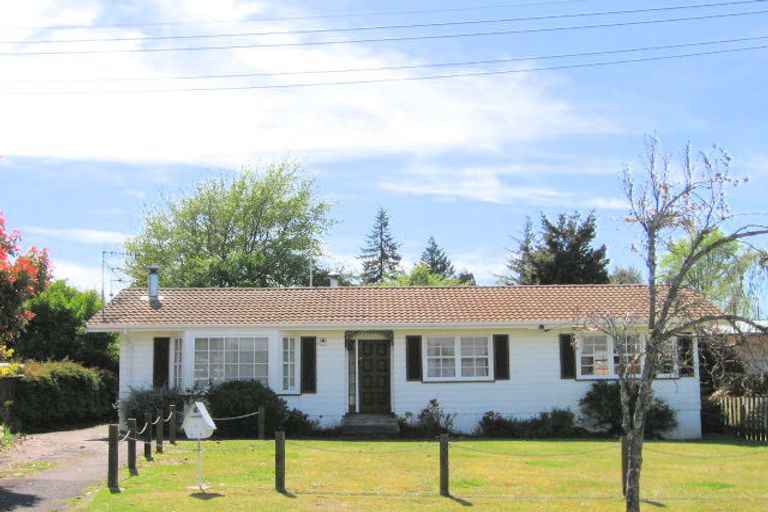Photo of property in 9 Corilin Place, Mangakakahi, Rotorua, 3015