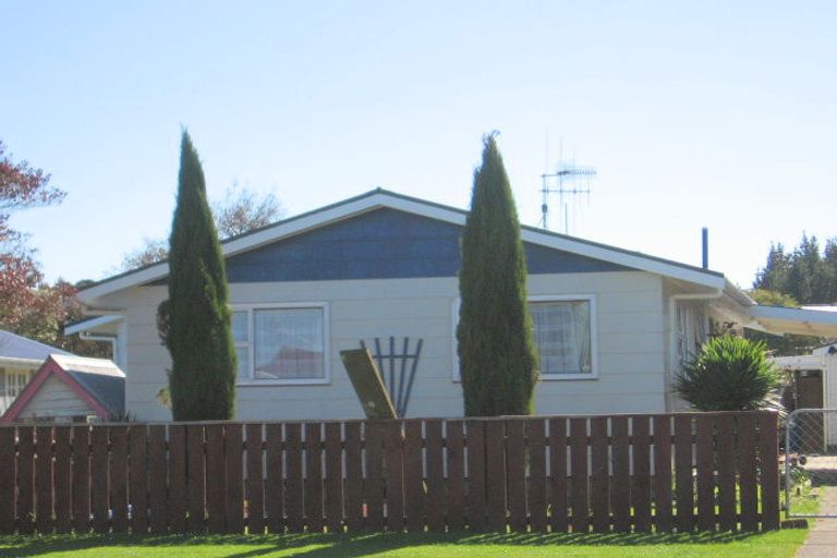 Photo of property in 43 Norbiton Road, Foxton, 4814