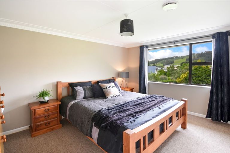 Photo of property in 20 Lynas Street, Outram, 9019