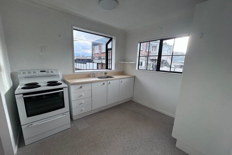 Photo of property in 2/3 Islington Street, Trentham, Upper Hutt, 5018