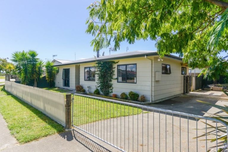 Photo of property in 1/205 Avondale Road, Greenmeadows, Napier, 4112