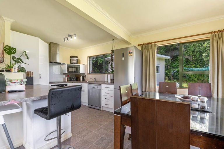 Photo of property in 29 Lake Okataina Road, Lake Okataina, Rotorua, 3074