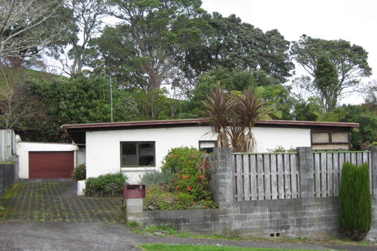 Photo of property in 6 Lombardy Place, Whalers Gate, New Plymouth, 4310