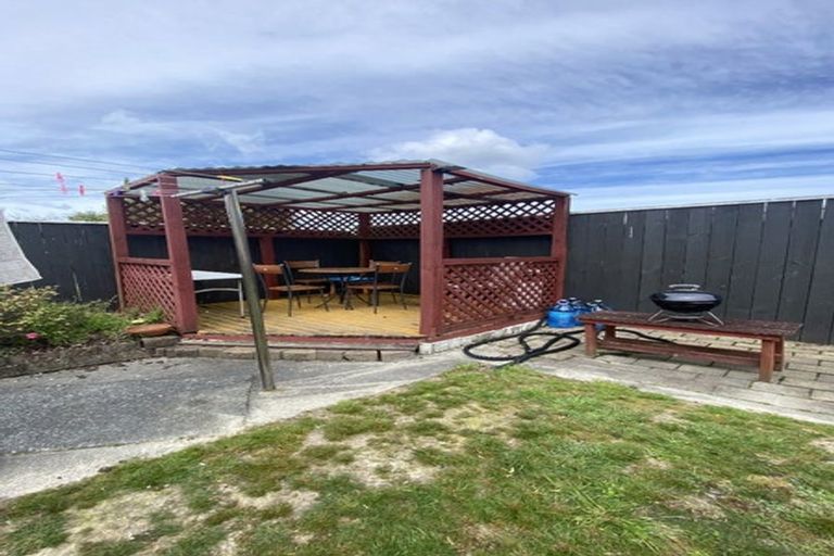 Photo of property in 5 Kairanga Crescent, Wainuiomata, Lower Hutt, 5014