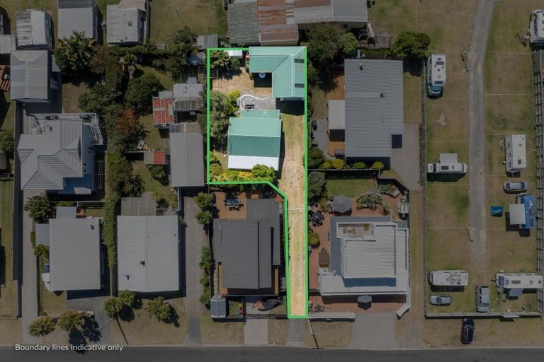 Photo of property in 106b Beverley Terrace, Whangamata, 3620