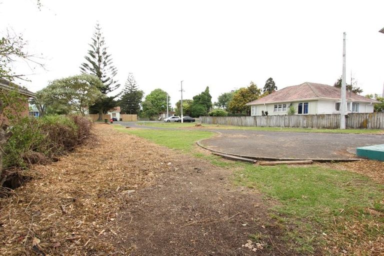 Photo of property in 28 Vine Street, Mangere East, Auckland, 2024