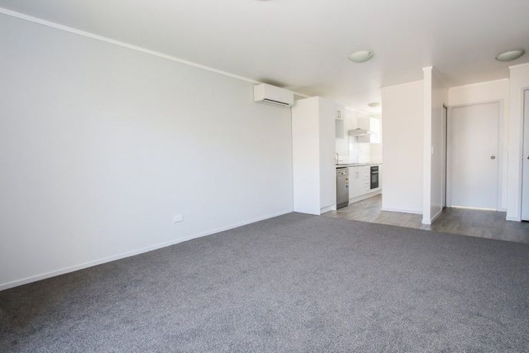 Photo of property in 4/200 Old Farm Road, Hamilton East, Hamilton, 3216