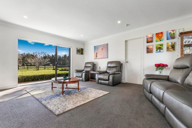 Photo of property in 89 Burnside Road, Ardmore, Papakura, 2582