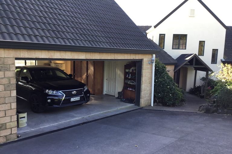 Photo of property in 915 Old North Road, Waimauku, 0882