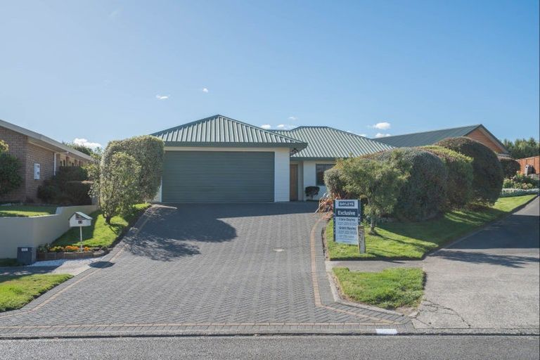 Photo of property in 11 Balmoral Drive, Hilltop, Taupo, 3330