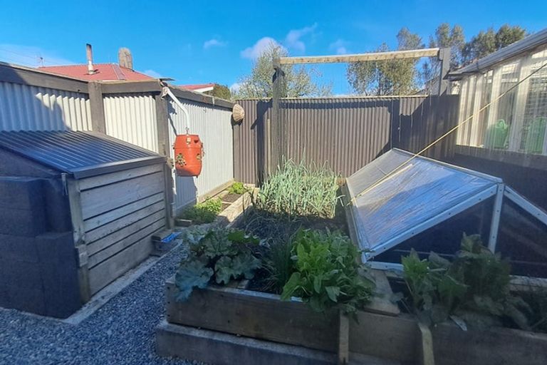 Photo of property in 13 Bentham Street, Westport, 7825