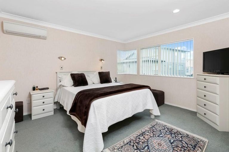 Photo of property in 23a Sunbrae Grove, Mount Maunganui, 3116