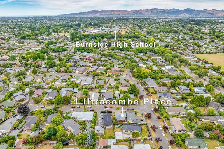 Photo of property in 1 Ilfracombe Place, Burnside, Christchurch, 8053