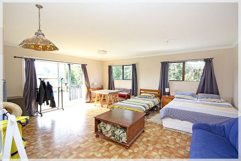 Photo of property in 27 Nuku Street, Tangimoana, 4822