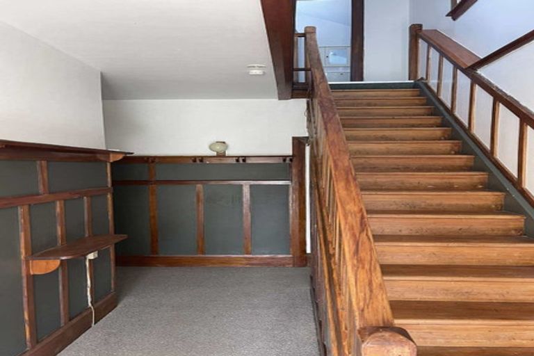 Photo of property in 35 Wharfe Street, South Hill, Oamaru, 9400