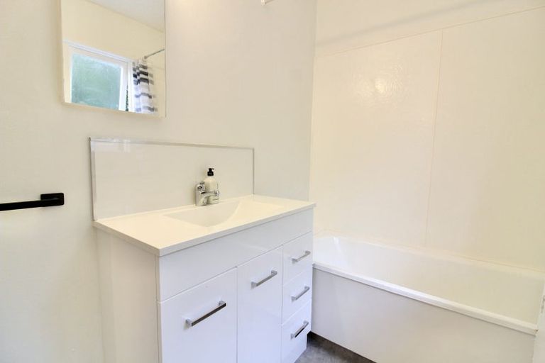 Photo of property in 25 Finnimore Terrace, Vogeltown, Wellington, 6021