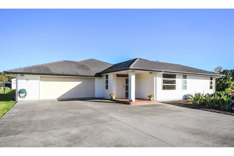 Photo of property in 19 Riverbank Drive, Kerikeri, 0230