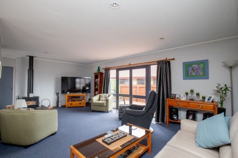 Photo of property in 25 Raratuna Street, Turua, 3574